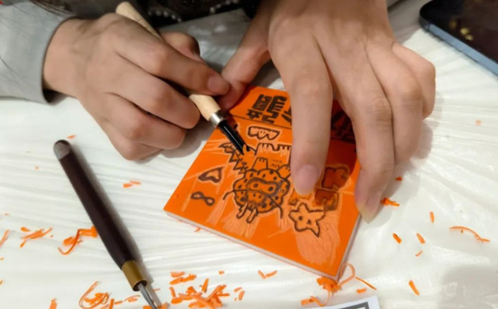 深圳月子中心DIY甲马版画日历活动，祈愿美好新生！4
